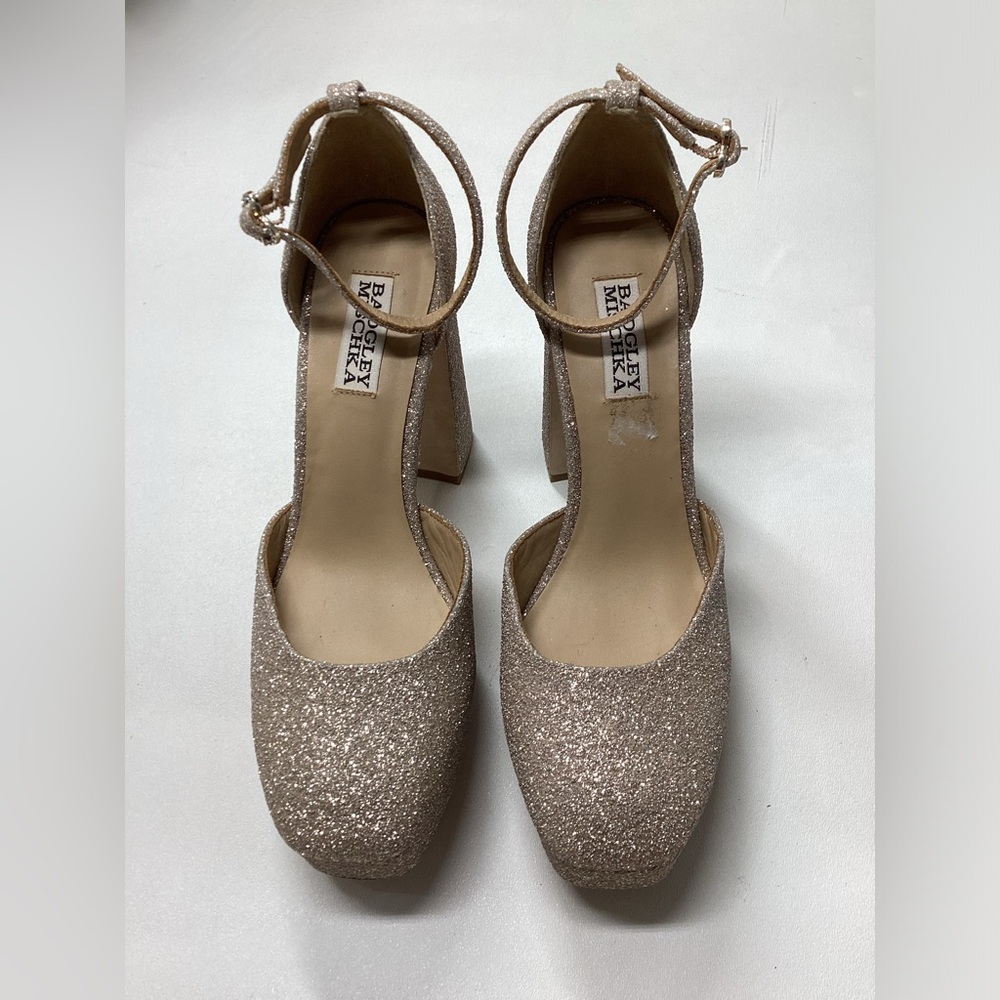 Badgley Mischka Jayda Ankle‎ Strap Platform Pumps - Picture 2 of 15